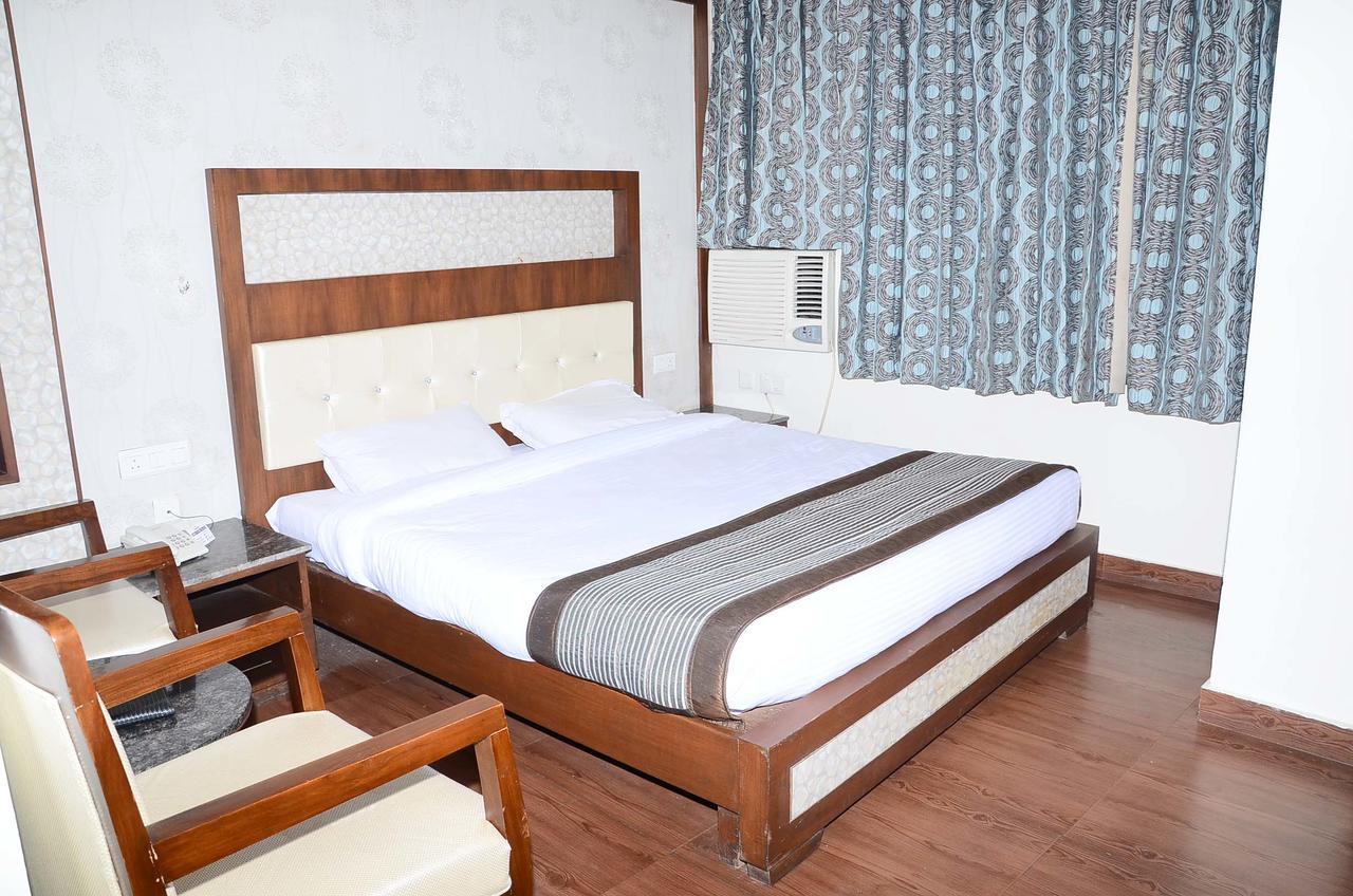 Hotel Opulence Pathānkot المظهر الخارجي الصورة
