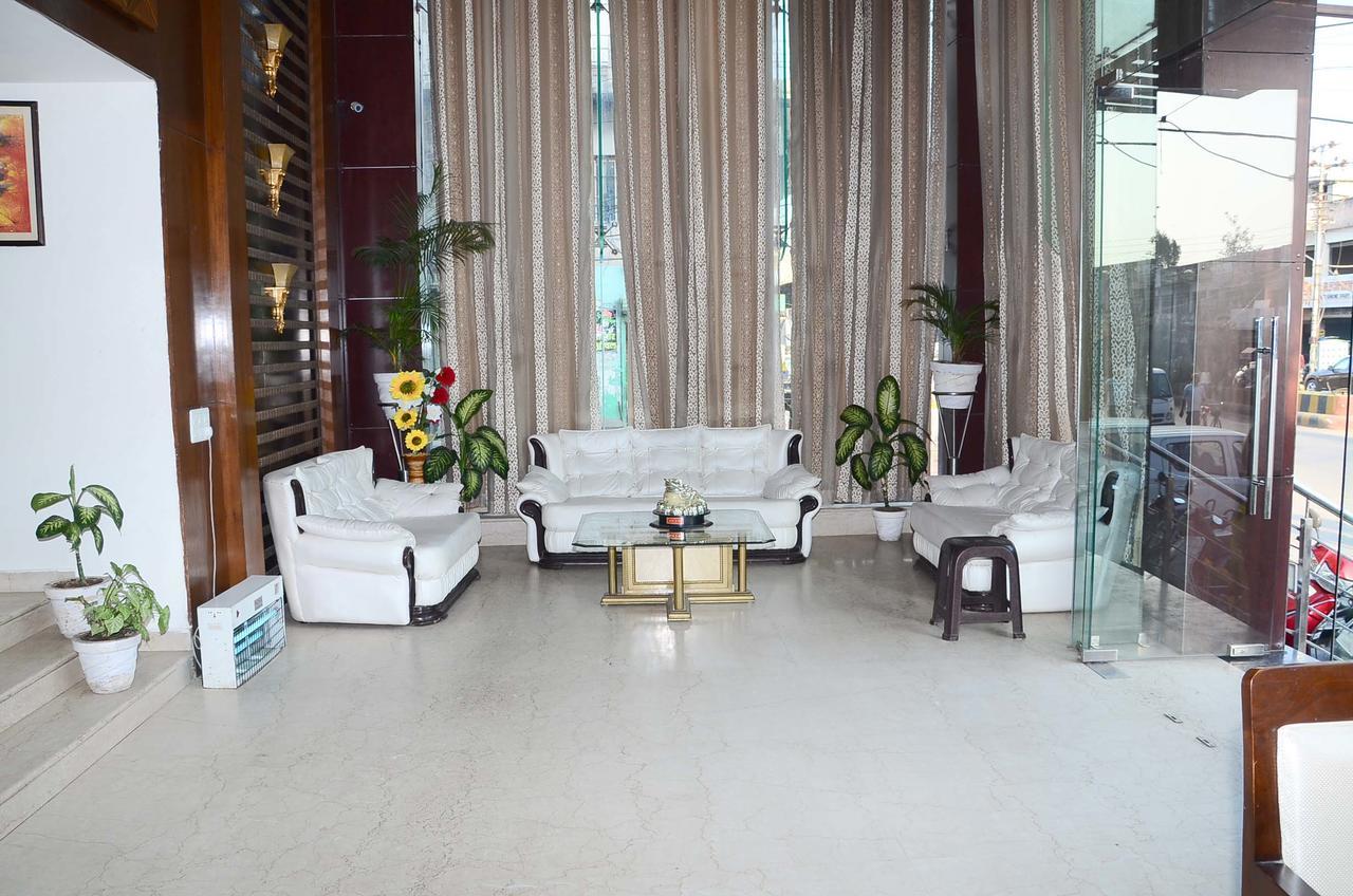 Hotel Opulence Pathānkot المظهر الخارجي الصورة